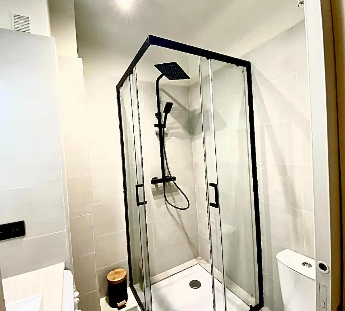 Cannes Banana Apartment
